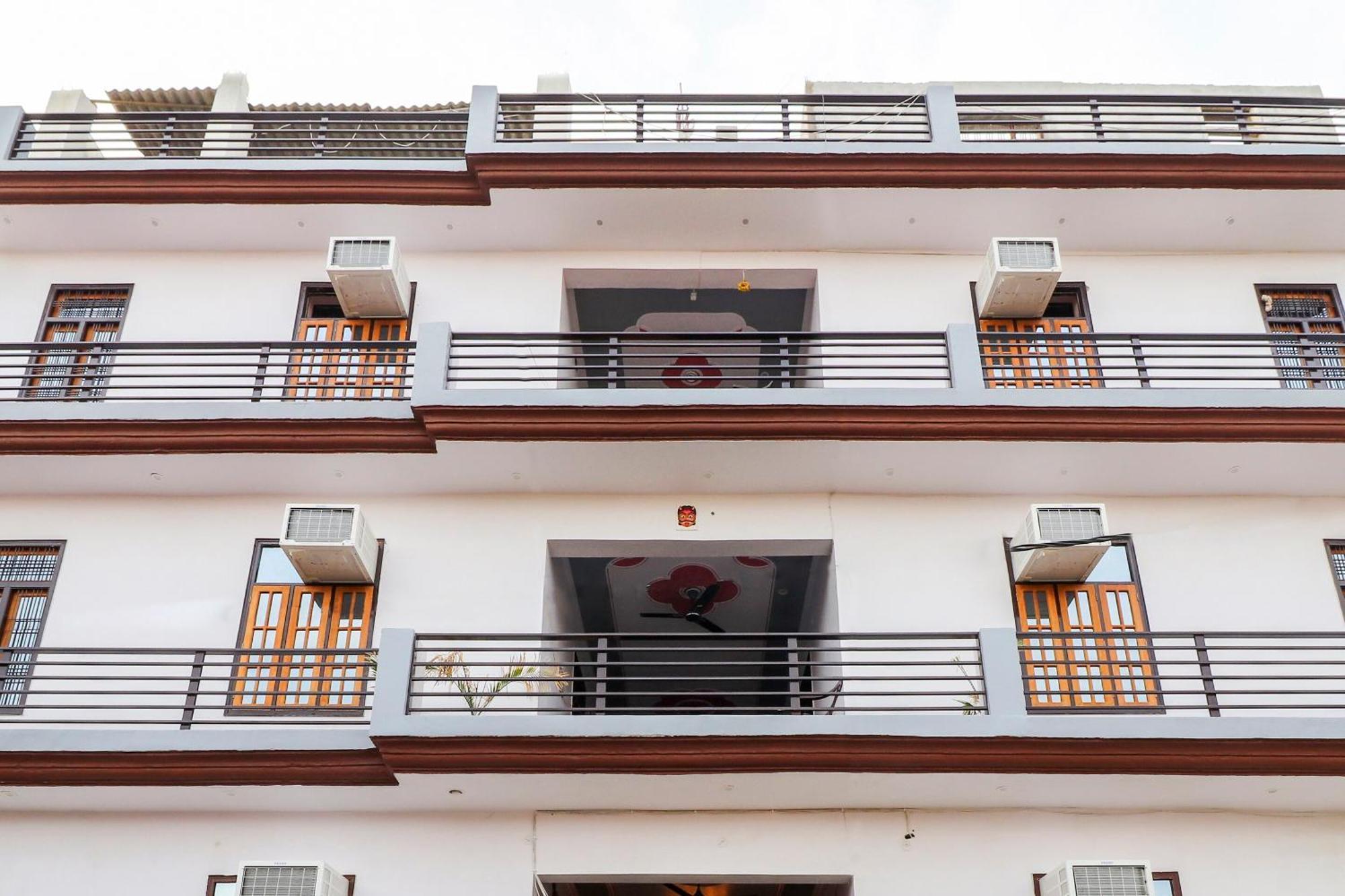 Oyo Hotel Aryan Galaxy Bhauli Exterior photo